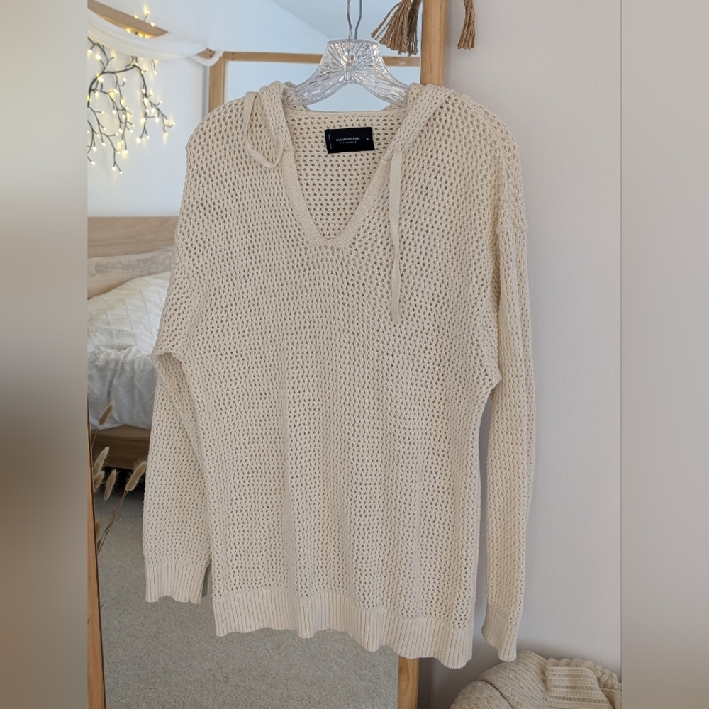 Men's knit hooded sweater